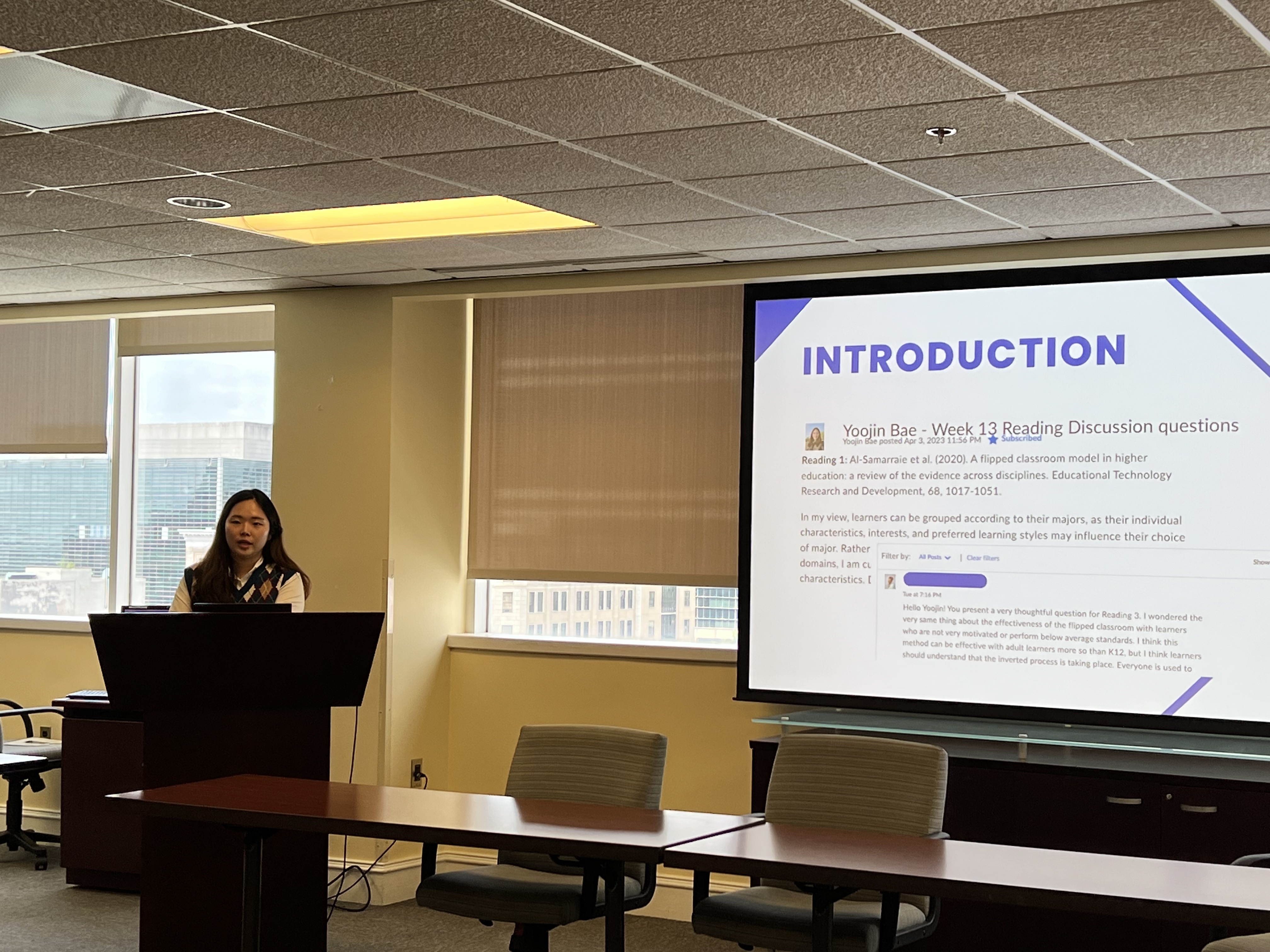 Yoojin presented her recent study at LS-GSA Spring Student Conference