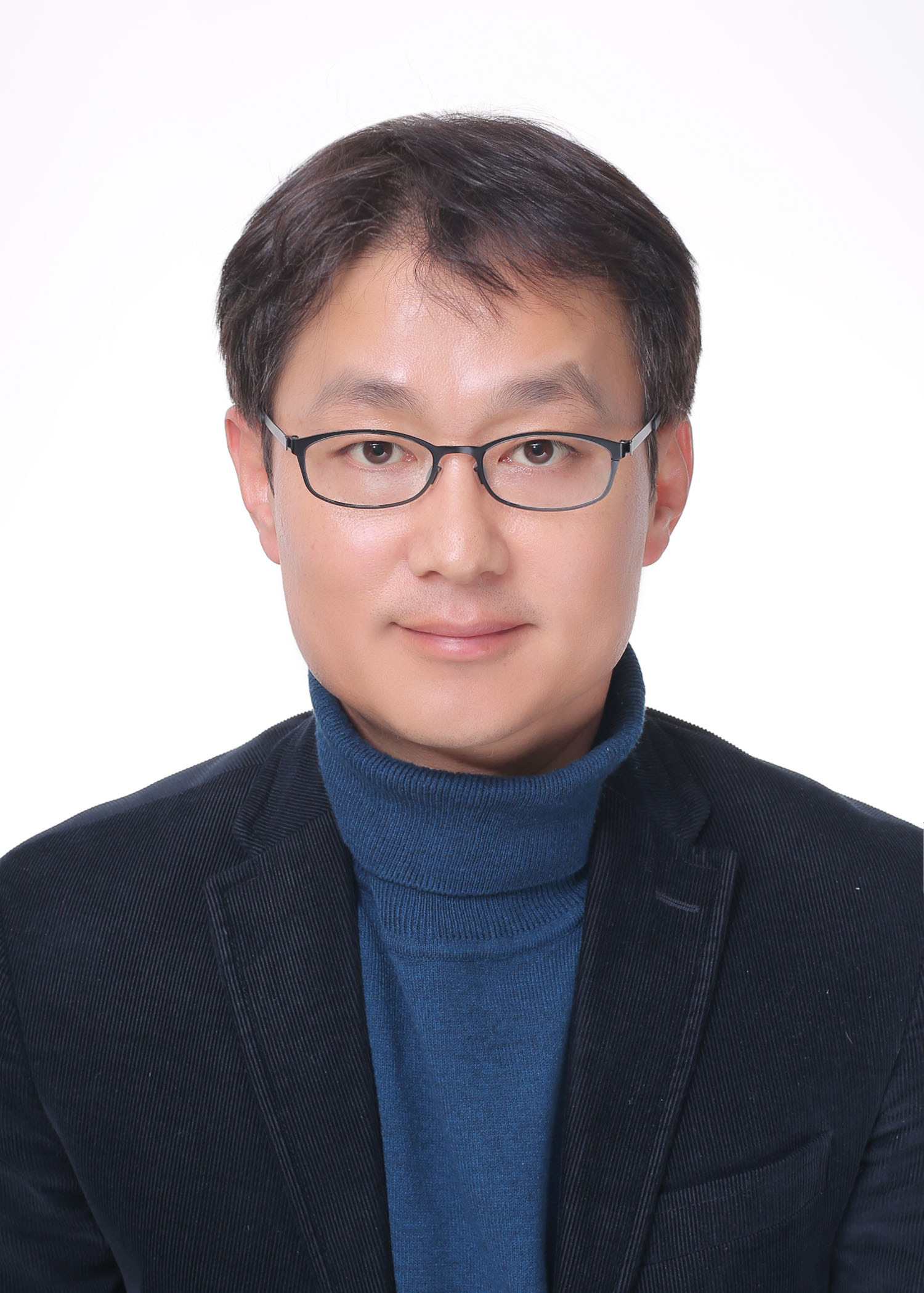 Dr. Young Rok Kim joined the lab as a visiting scholar